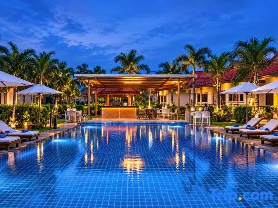 Phuket Airport Villa