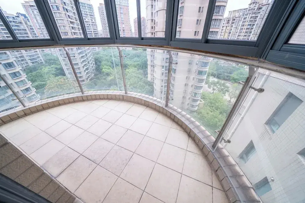 Tyms 1BR APT Gubei International Garden