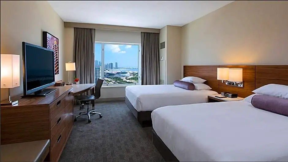 Quadruple room with city view