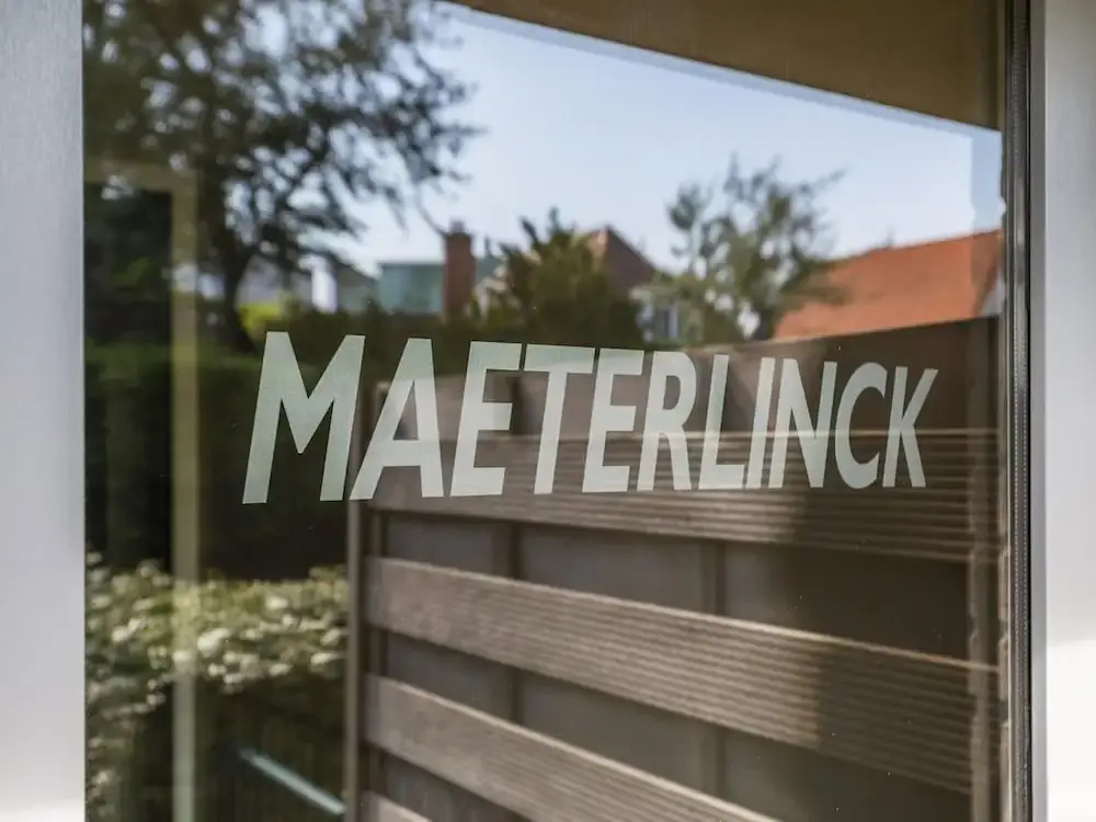 Sunny Flat in Maeterlinck Residence Near Seaside