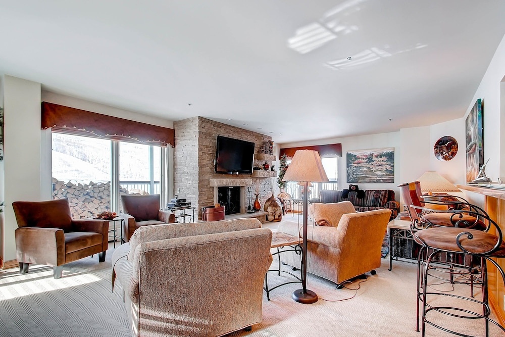 Centennial 2 Bedroom Condo Unit no. 17 — 5