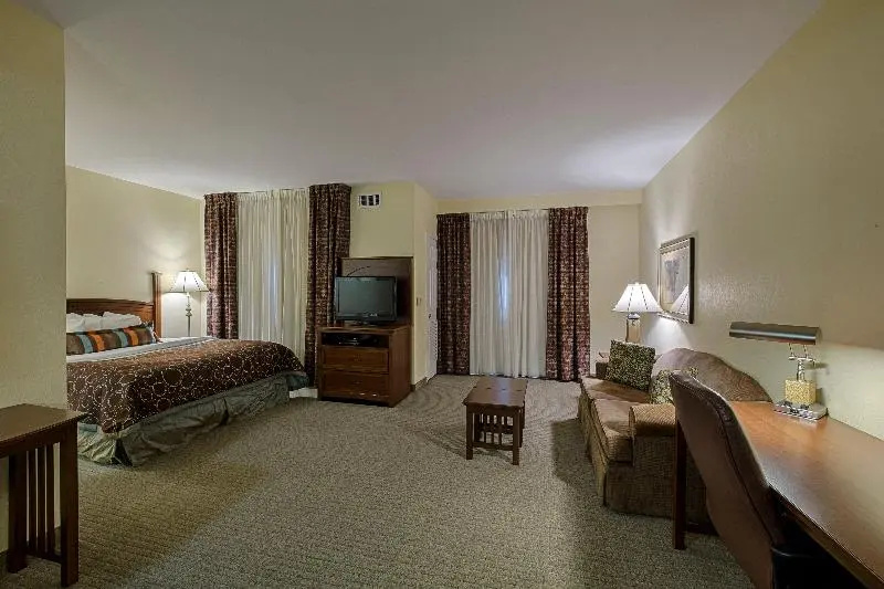Staybridge Suites Harrisburg by IHG - Chambres