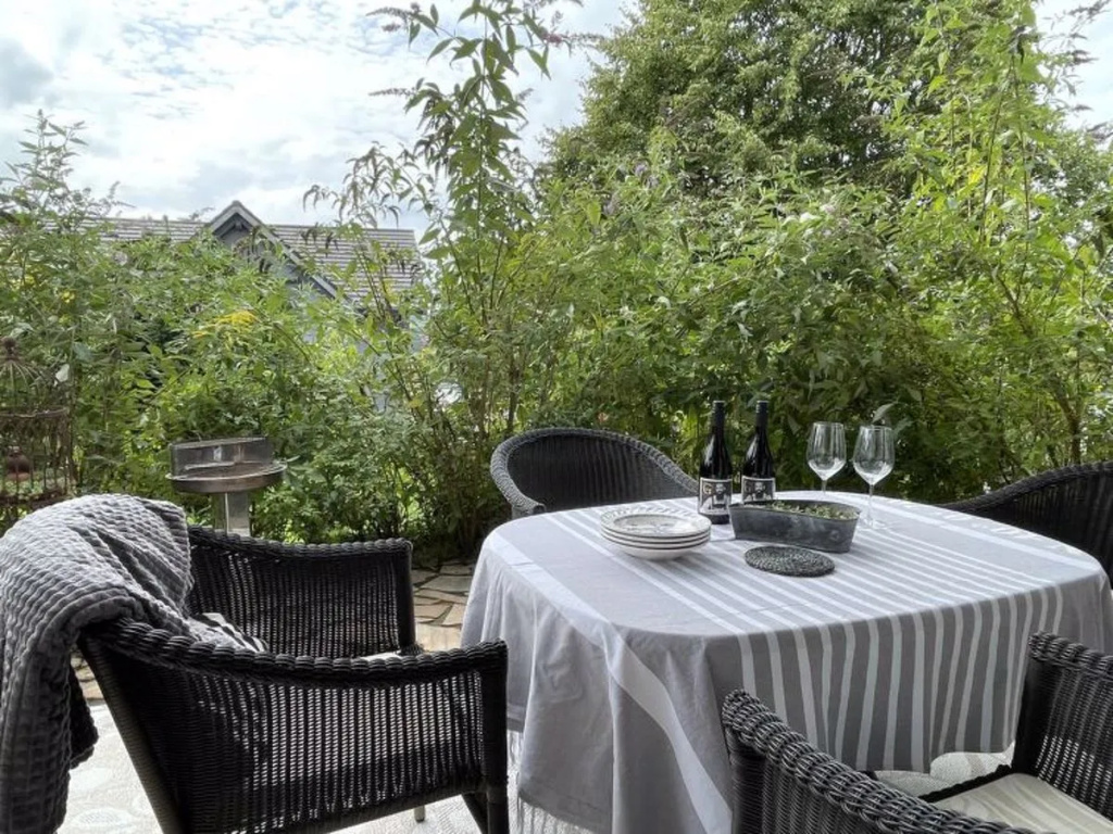 Balcony & Terrace