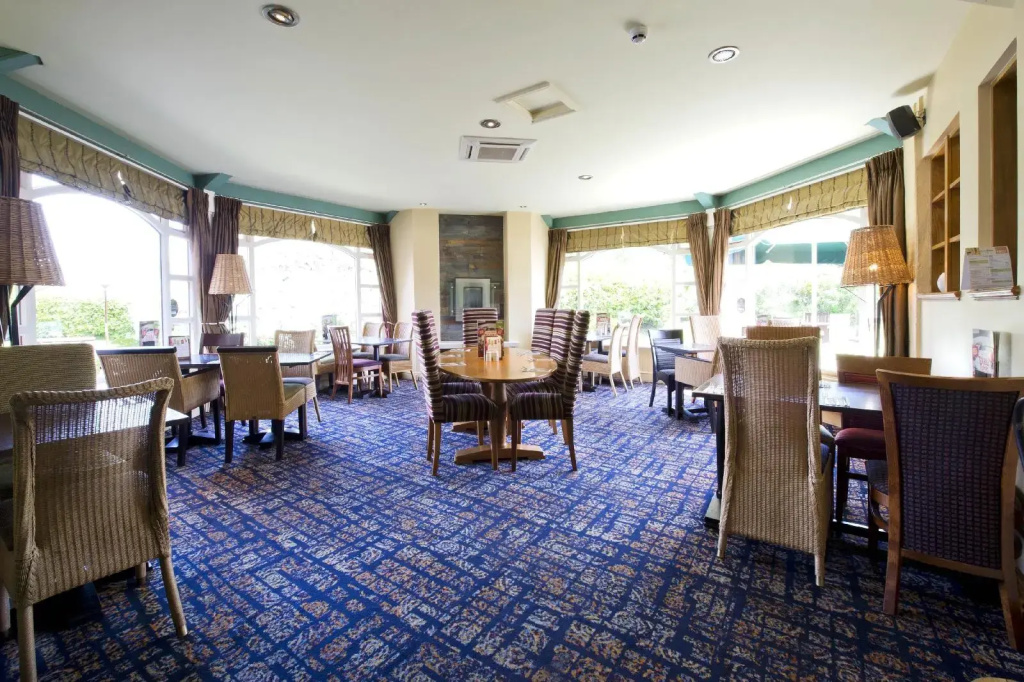 Premier Inn Christchurch West - Général