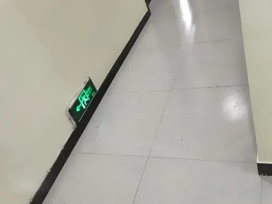 Yilong Jiajia Business Hotel