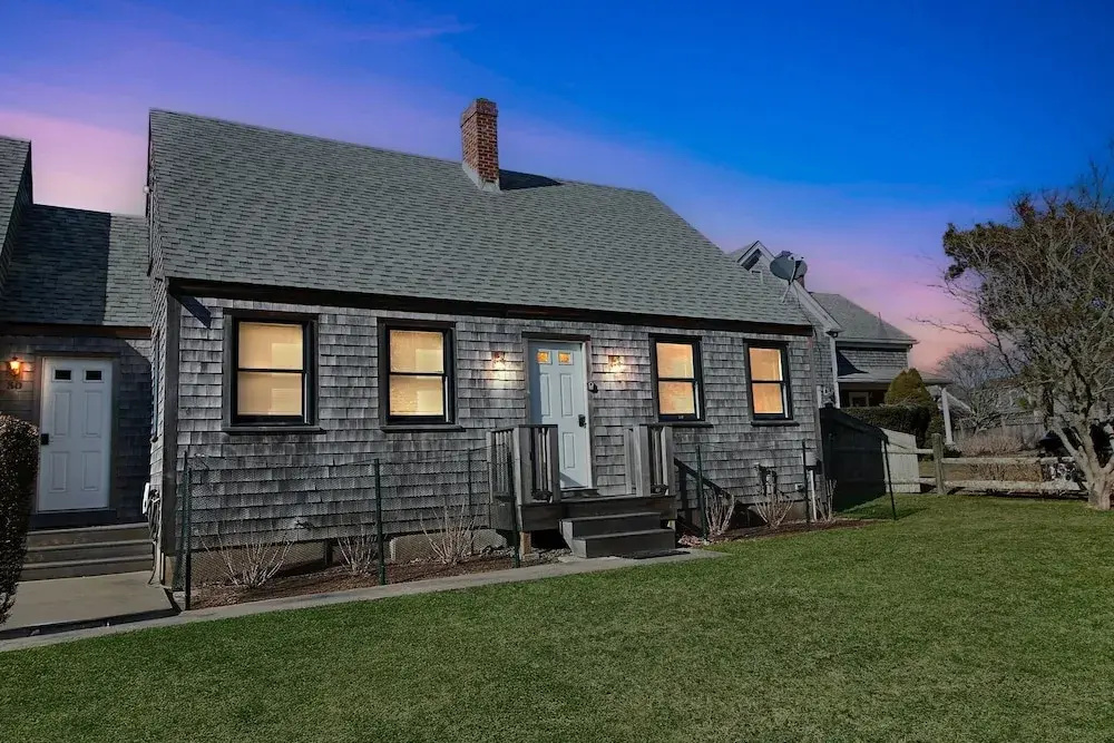 Charming 3br Home In Nantucket's Natural Beauty 3 Bedroom Home