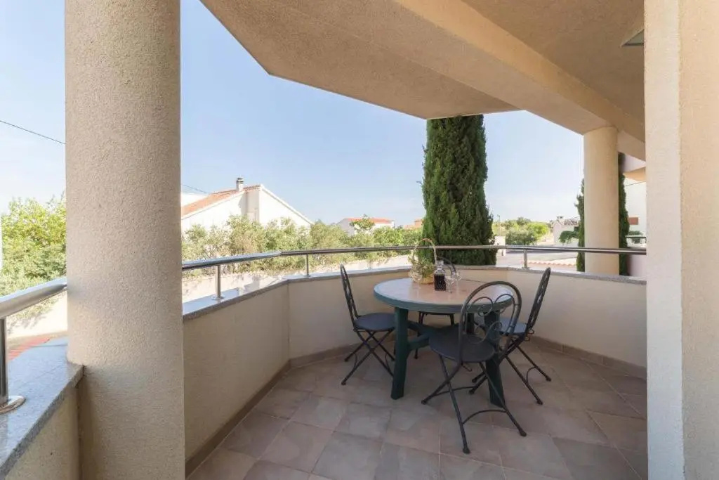 Apartment with balcony