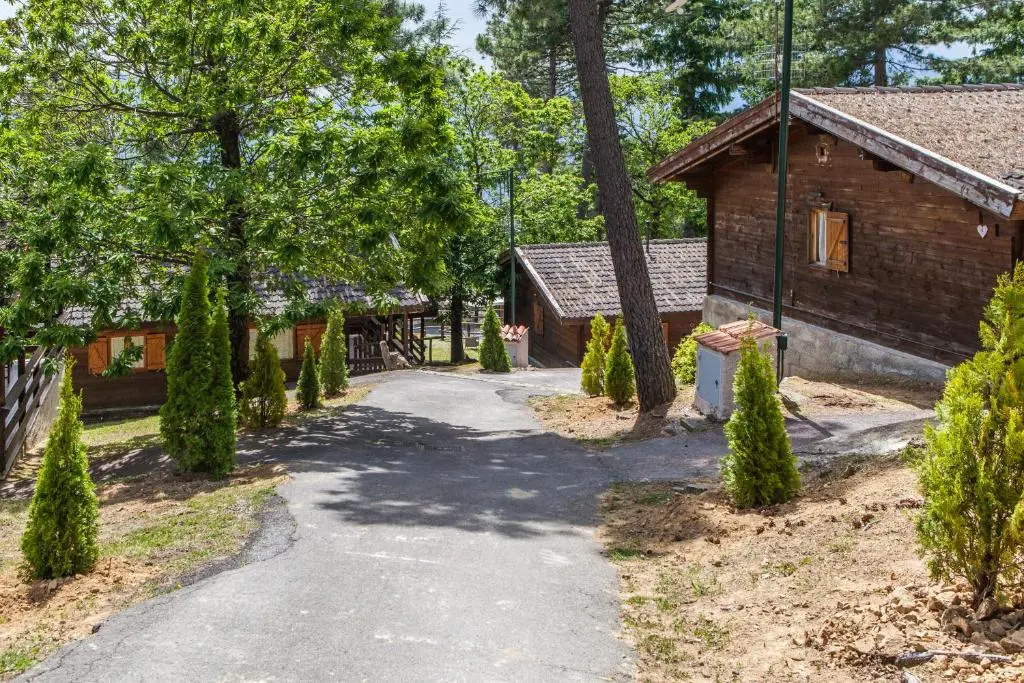 Classic Quadruple Chalet