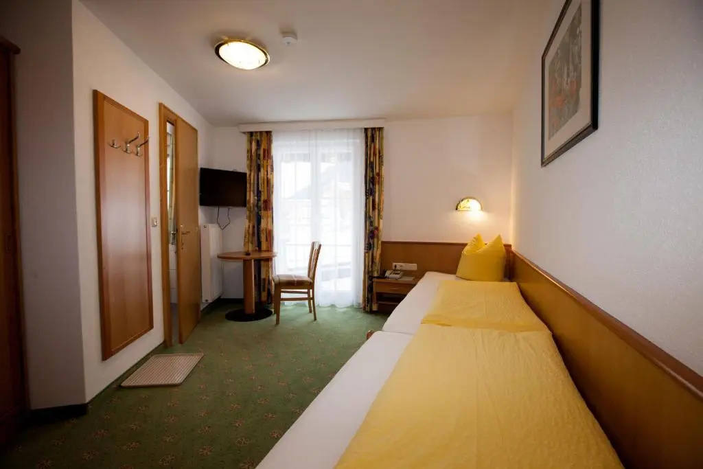 3 Bedrooms Apartment with balcony
