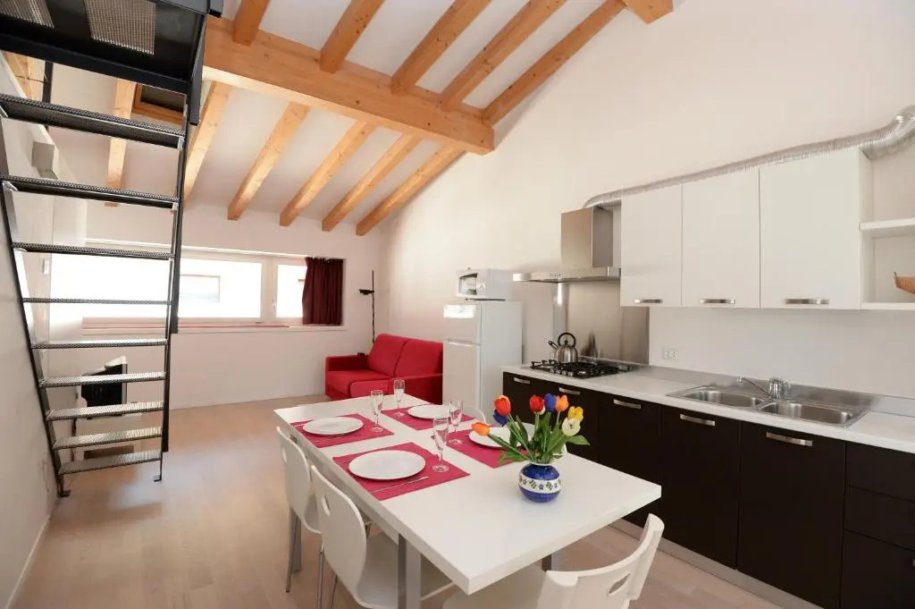 1 Bedroom Duplex Apartment