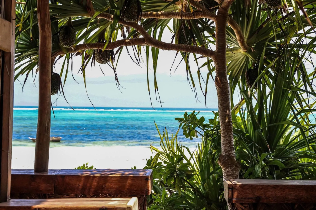 Beach & Waterfront