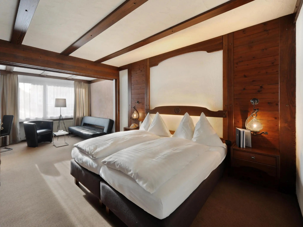 Superior Double room with mountain view (full double bed)