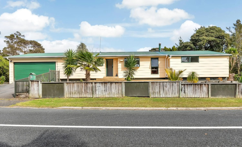 Lofty Te Haumi - Paihia Holiday Home