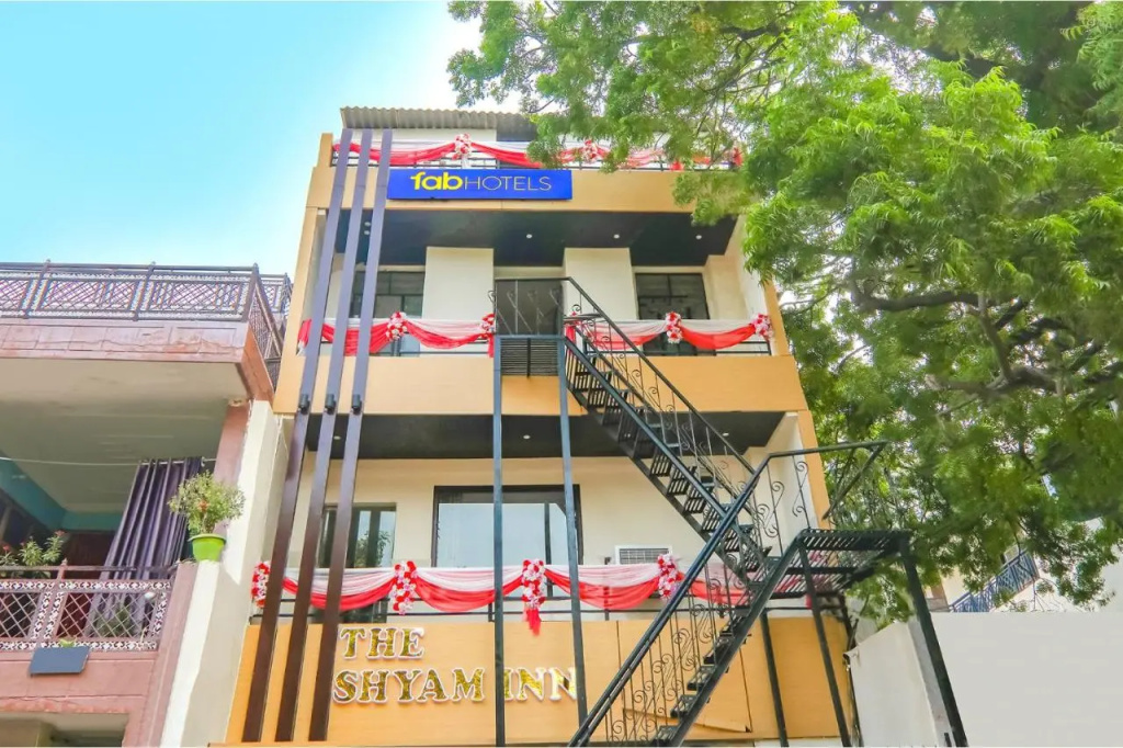 Fabhotel Shyam Inn