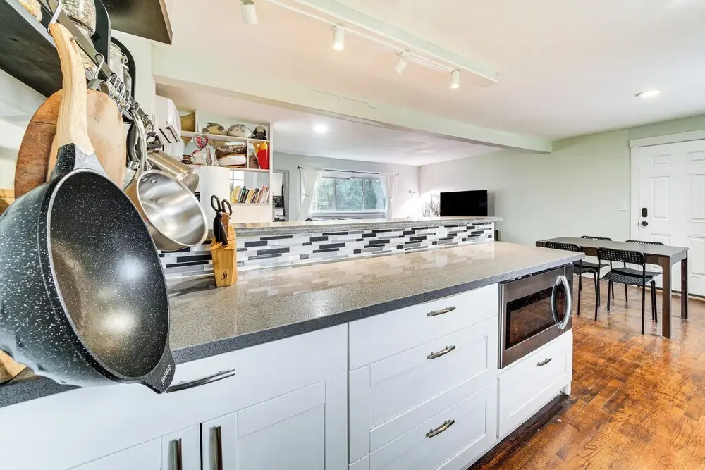 14 Mi to Dtwn Seattle: Sleek Home w/ Large Yard - фото 14