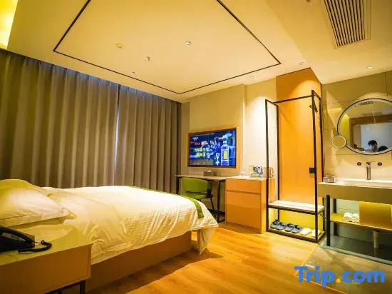 Business Double room (full double bed)
