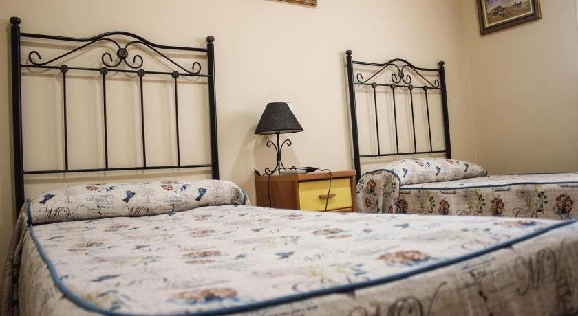 Hostal Colmenar