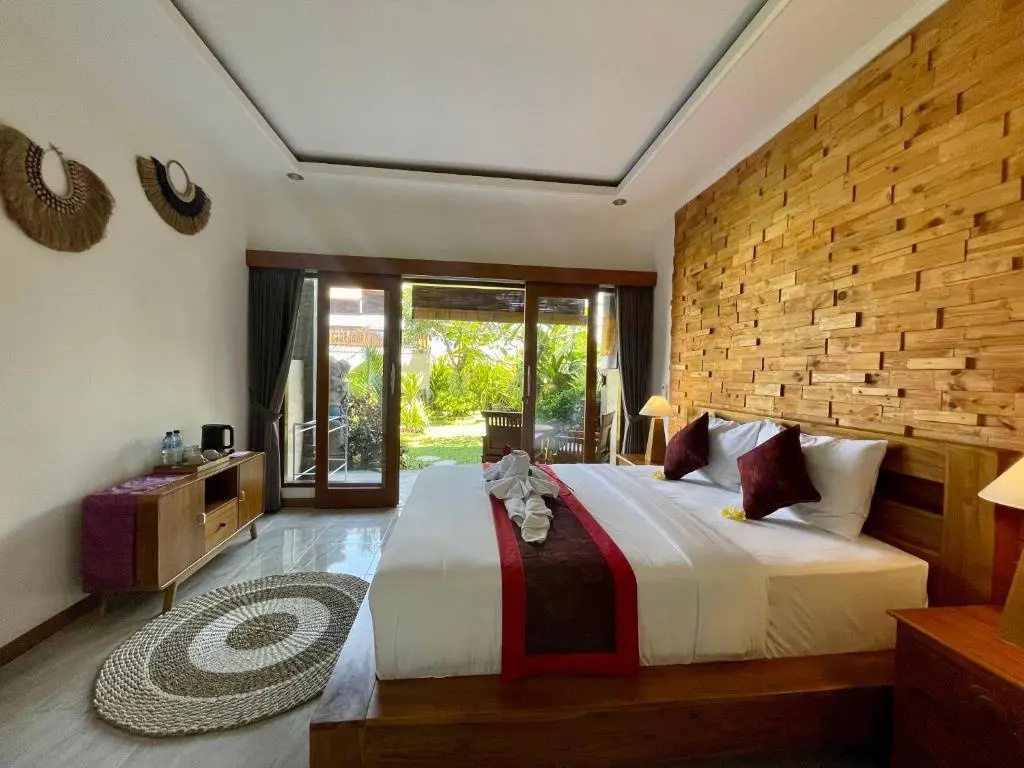 Deluxe Double room (full double bed)