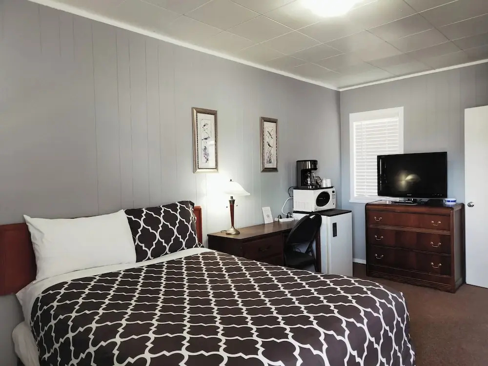 Economy room