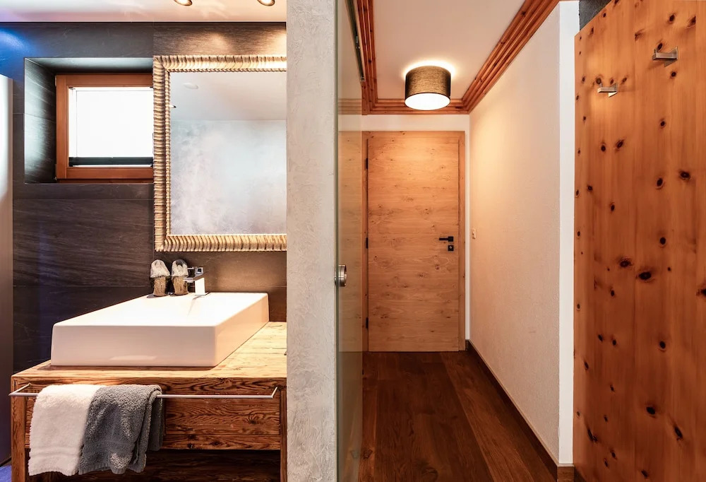 尊爵四人房，享有景觀