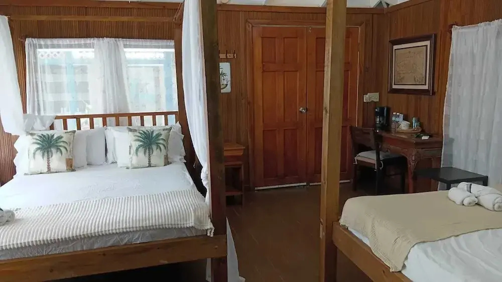 Standard Quadruple room beachfront