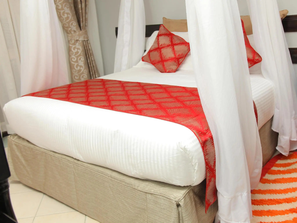 Standard Double room (full double bed)