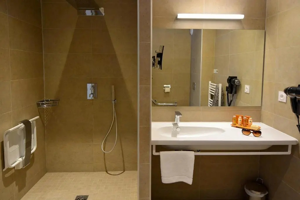 Le Tomino Hotel - Chambres