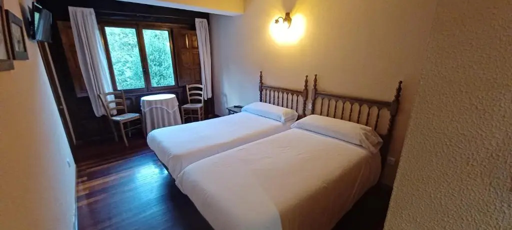 Economy room