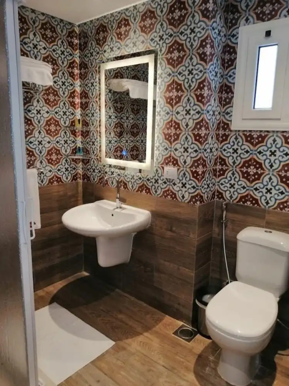 Quadruple Family Suite
