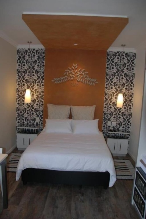 Knysna Inn — 5