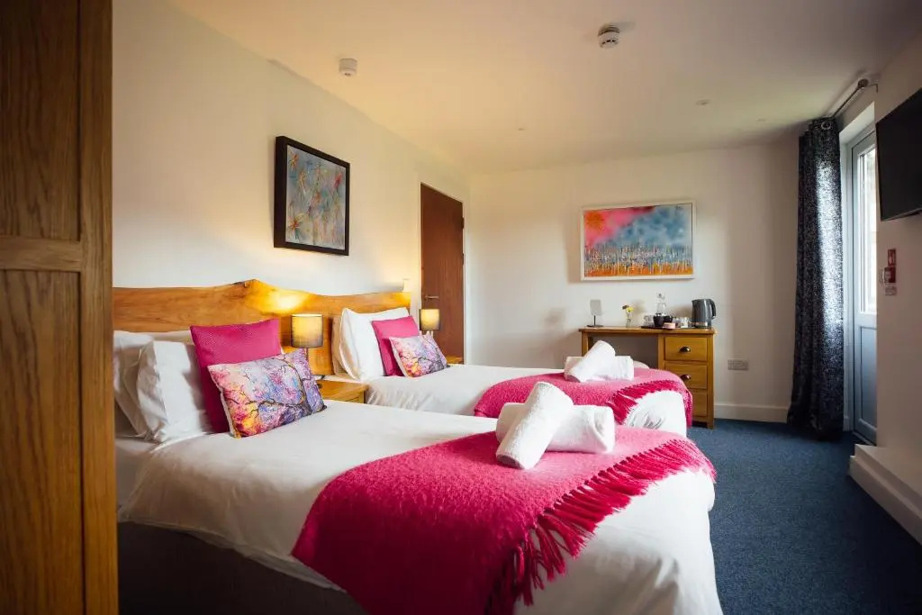 Standard Double room with garden view (twin beds)