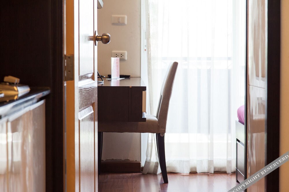 gallery_image_hidden_18