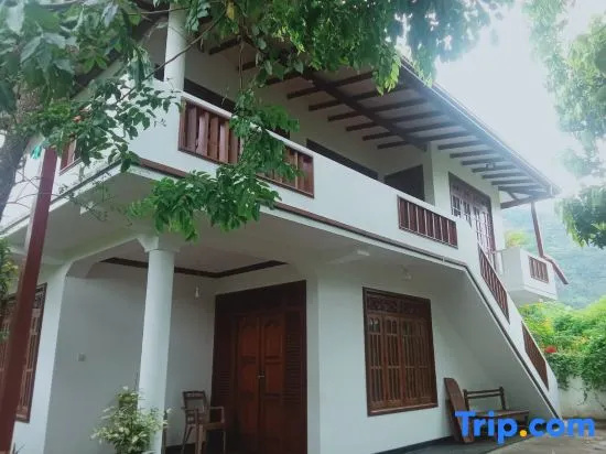 Sr Home Stay & Entire Place Gampola