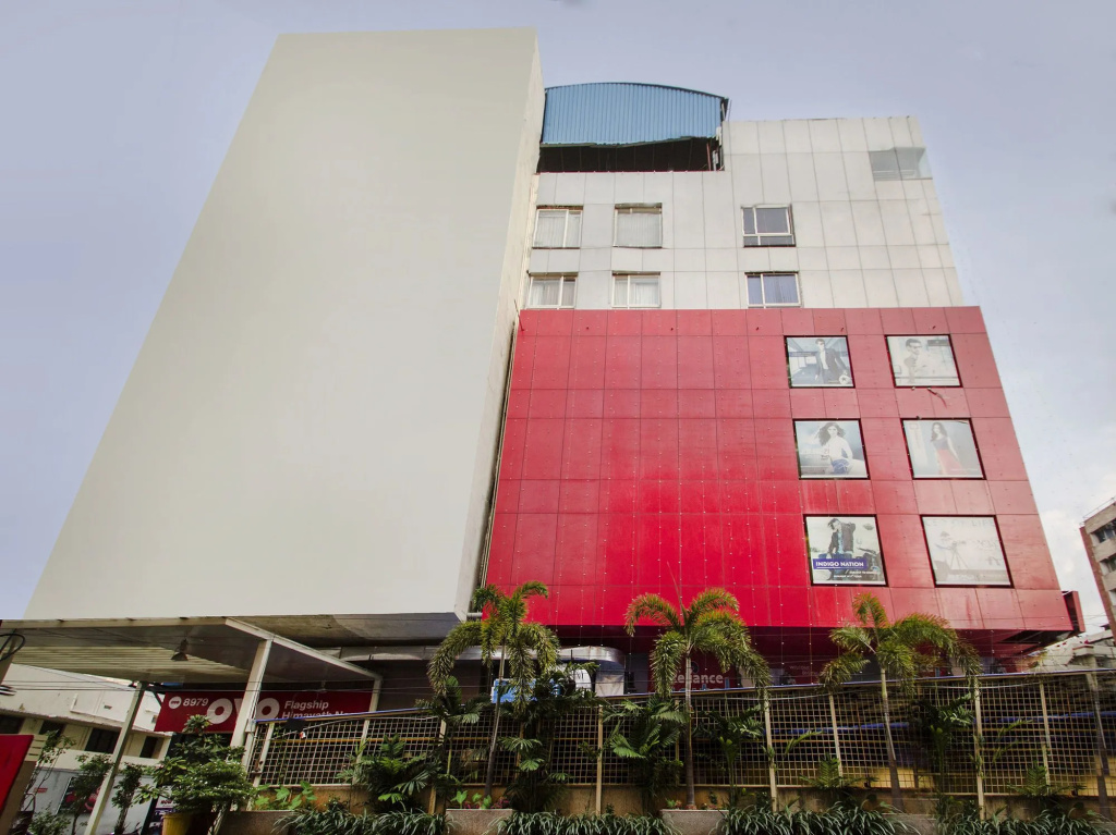 Kubeera Palace by Oyo Rooms