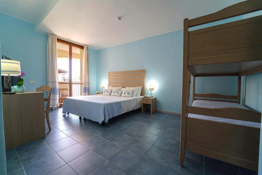 Classic Quadruple room