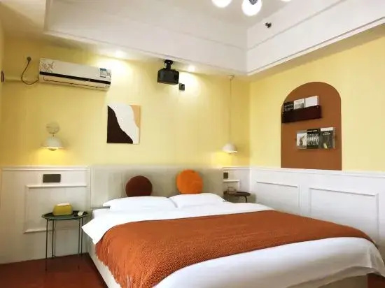 Zhenjiang Island Apartment (Railway Station South Square Wanda Branch)