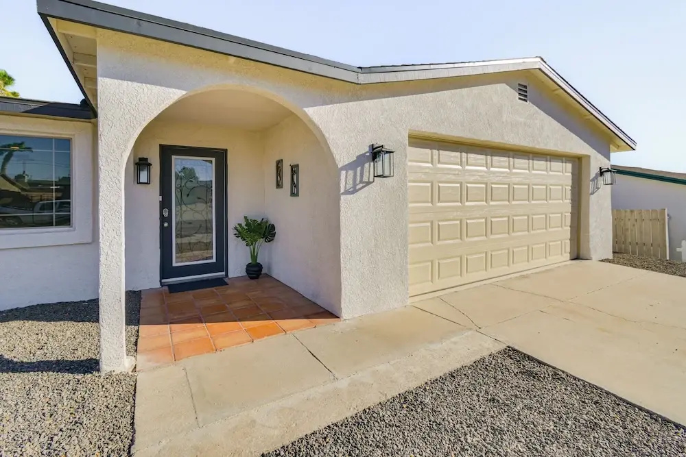 ~ 5 Mi to Lake Havasu: Family Home w/ Fenced Yard!