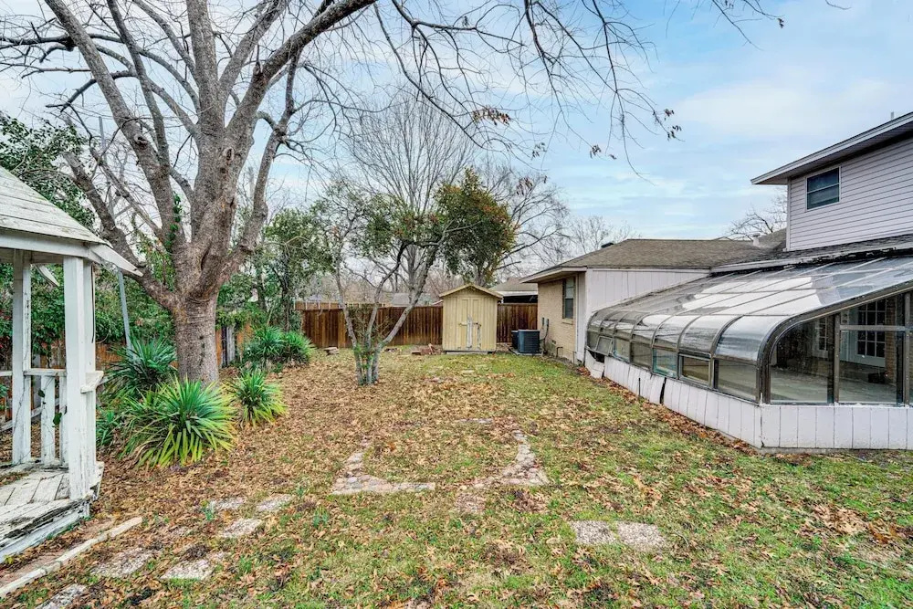 Family + Pet Friendly! Garland Home w/ Fenced Yard
