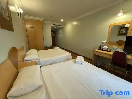 Superior Quadruple room