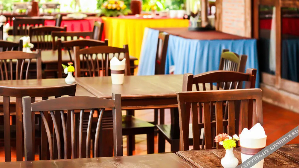 Food & Beverage