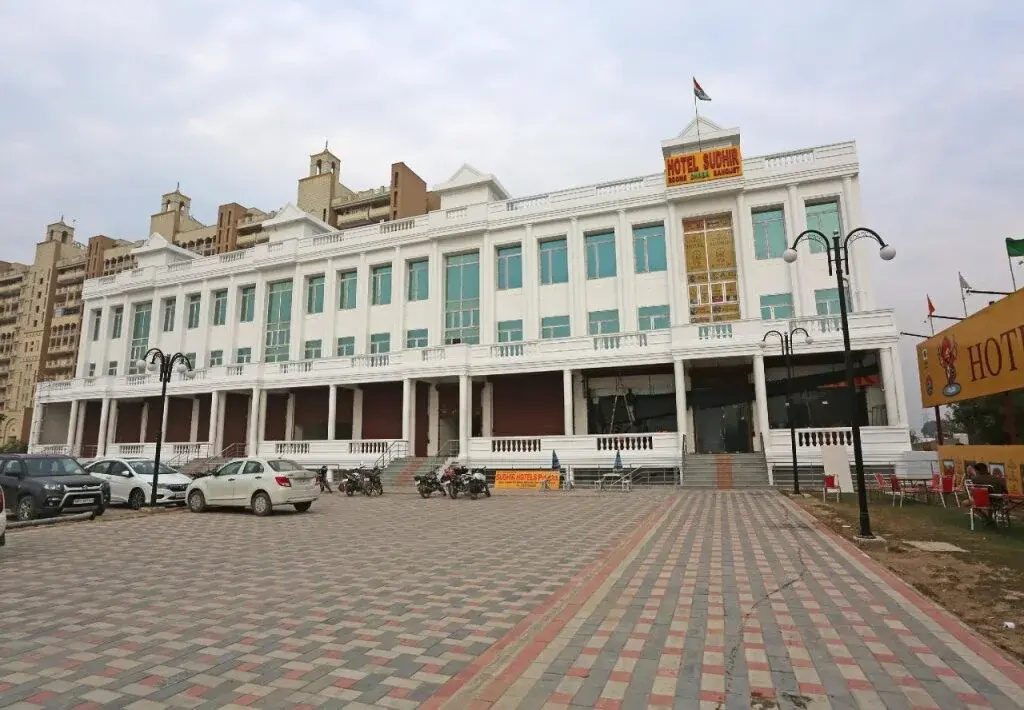 Hotel Sudhir by OYO Rooms