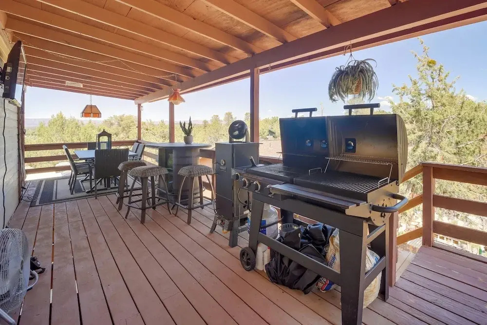 Hot Tub & Mountain Views: Payson Vacation Rental