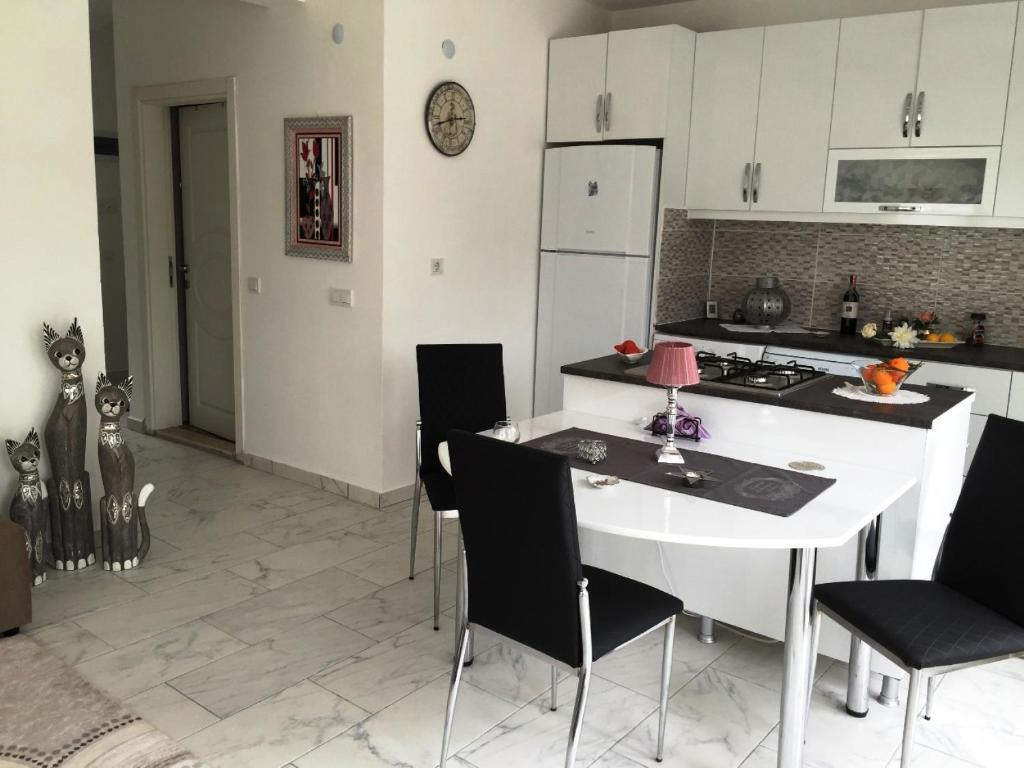 Апартаменты с 2 комнатами в BELKA GOLF RESİDENCE apt1 / BELEK