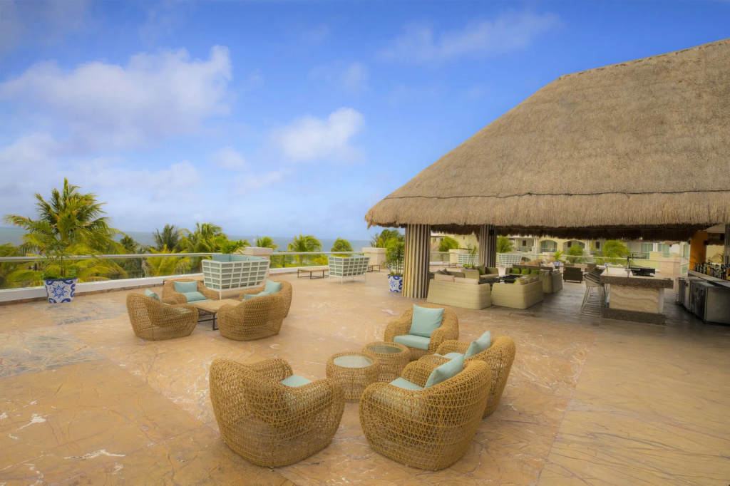 Beach & Waterfront