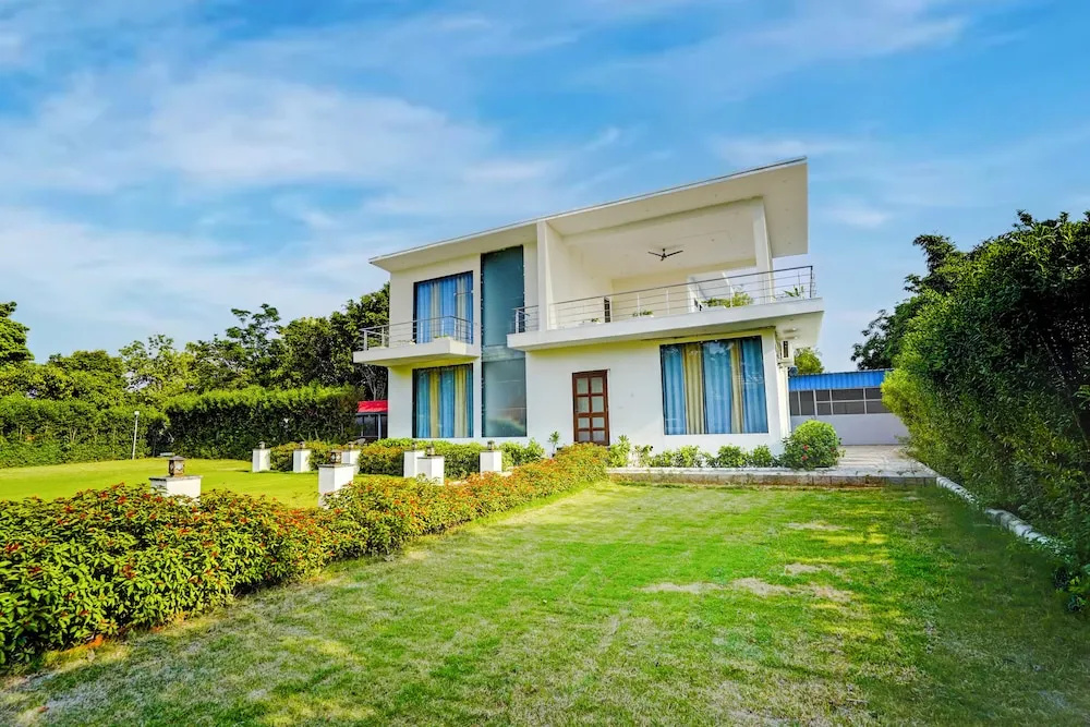 Alaya Stays Tranquil Meadows 5BHK Farm