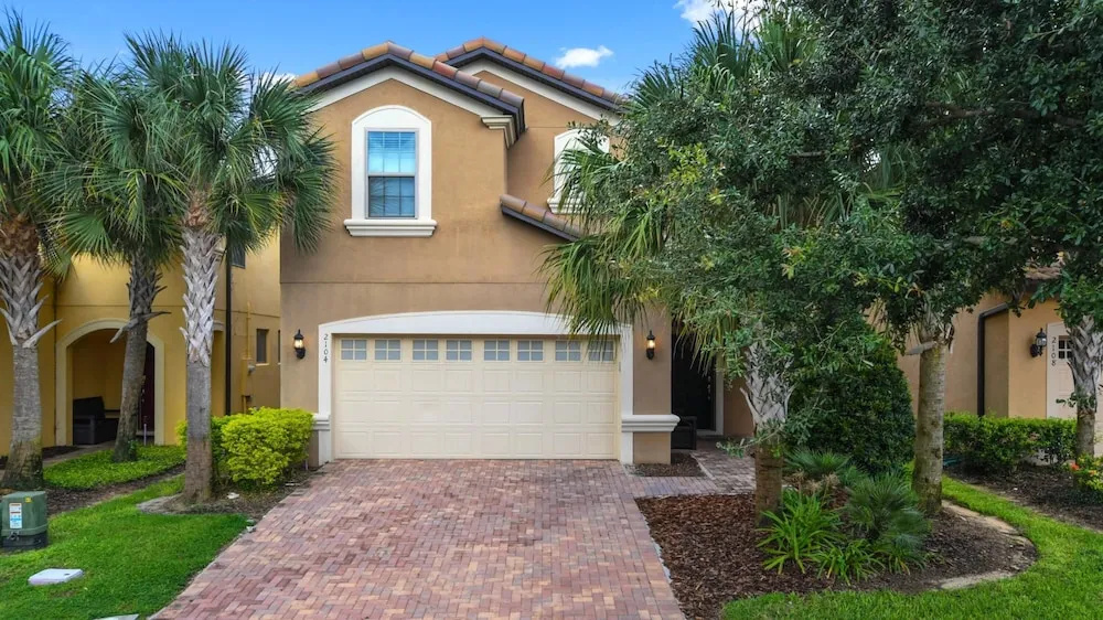 7BR Villa Close to Disney w Pool SPA, Kissimmee