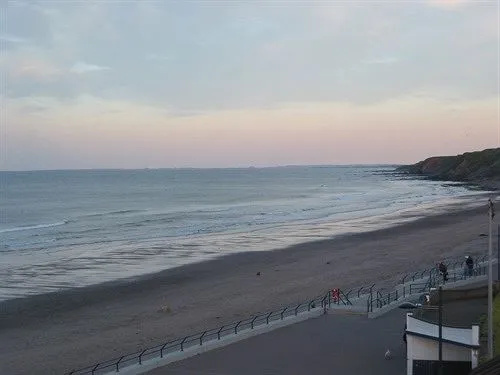 Beach & Waterfront
