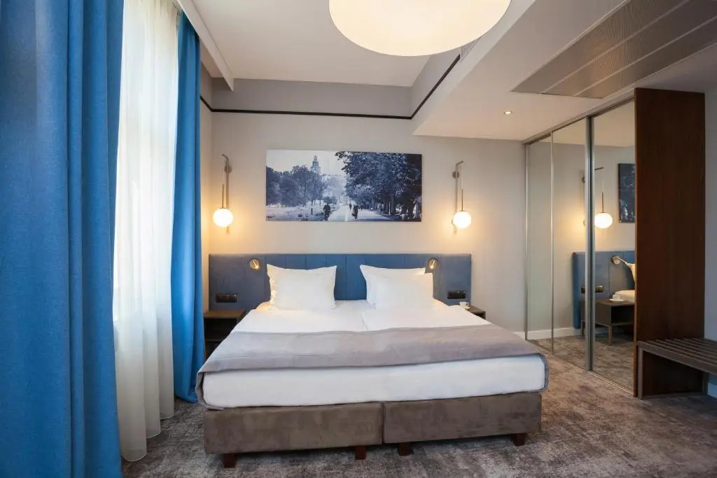 Premium Double room (full double bed)