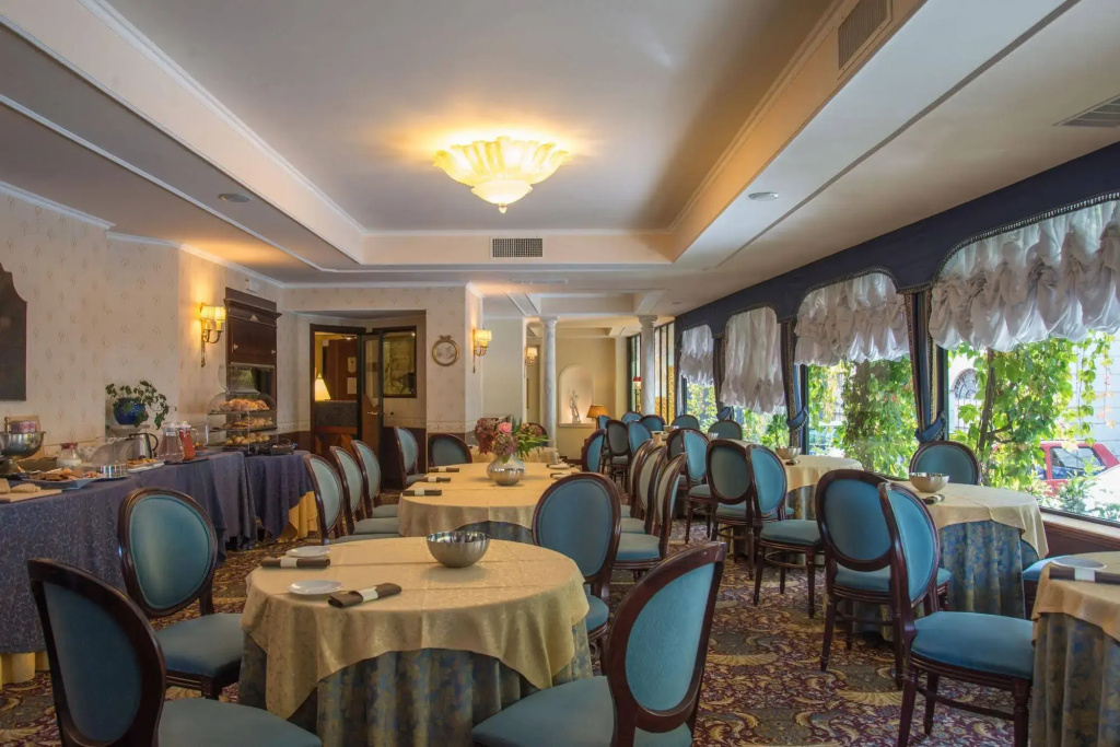 Hotel photo 18