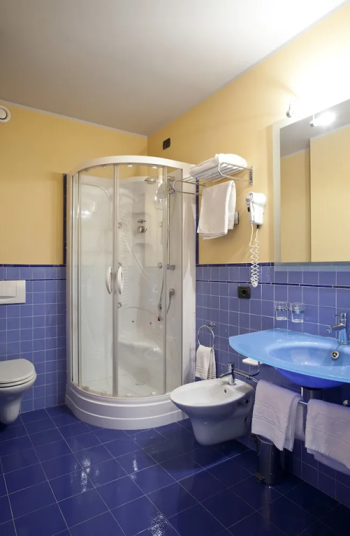 Comfort room